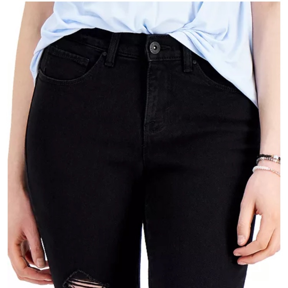 Style & Co - NWT - Distressed Curvy Skinny Leg - Picture 5 of 15